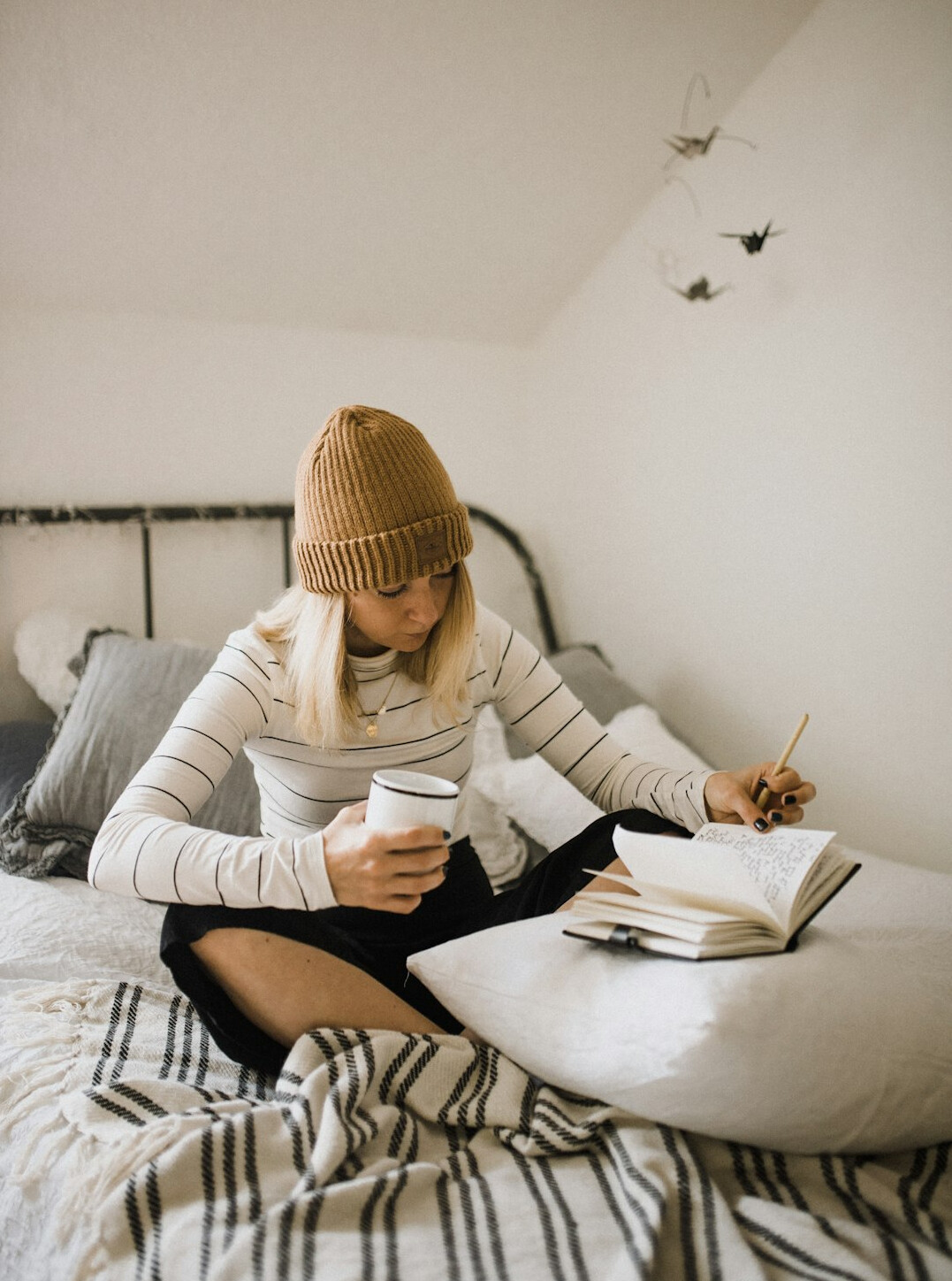 woman journaling thoughts